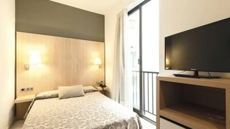 Talayot Hotel Cala'N Blanes  Buitenkant foto