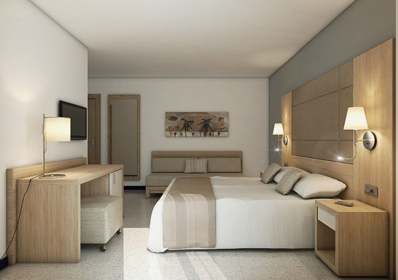 Talayot Hotel Cala'N Blanes  Buitenkant foto