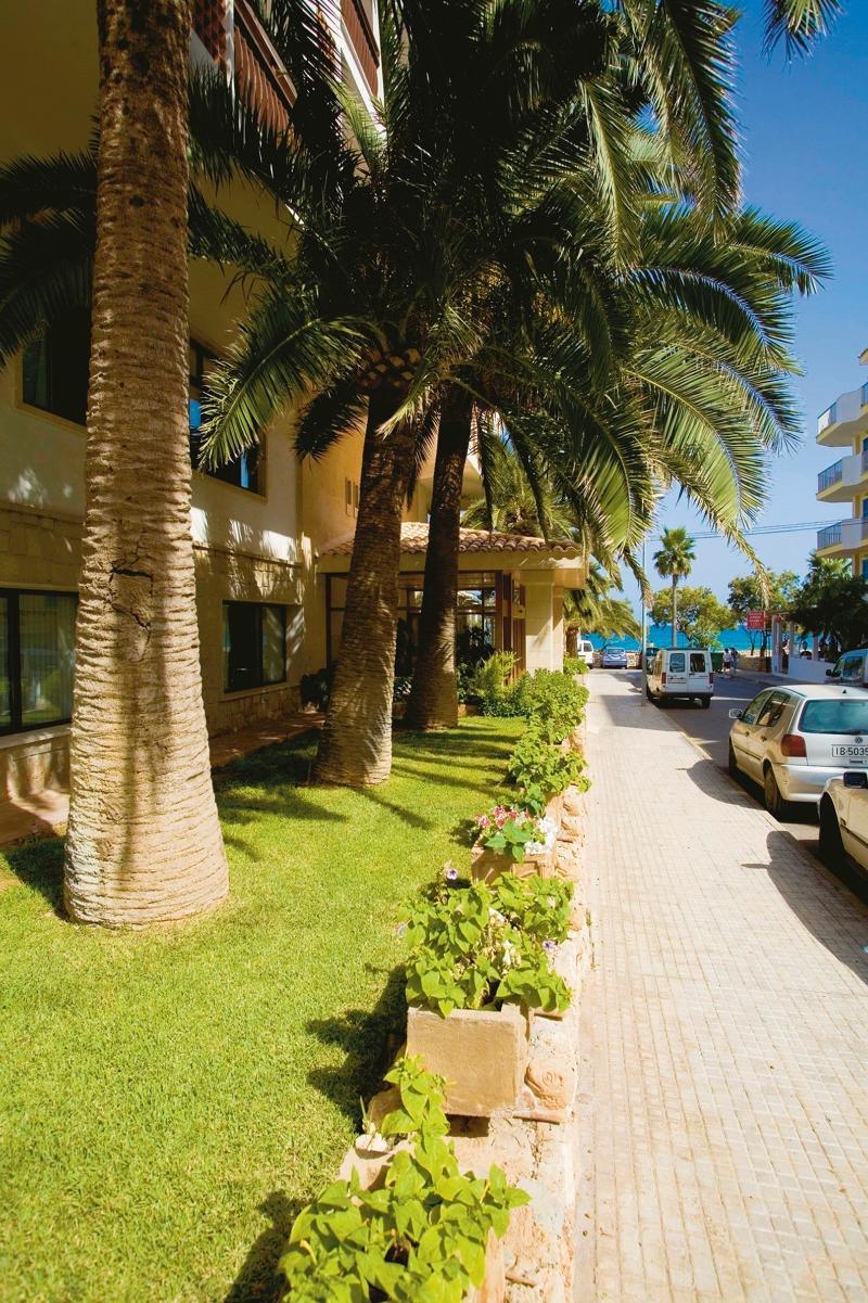 Talayot Hotel Cala'N Blanes  Buitenkant foto